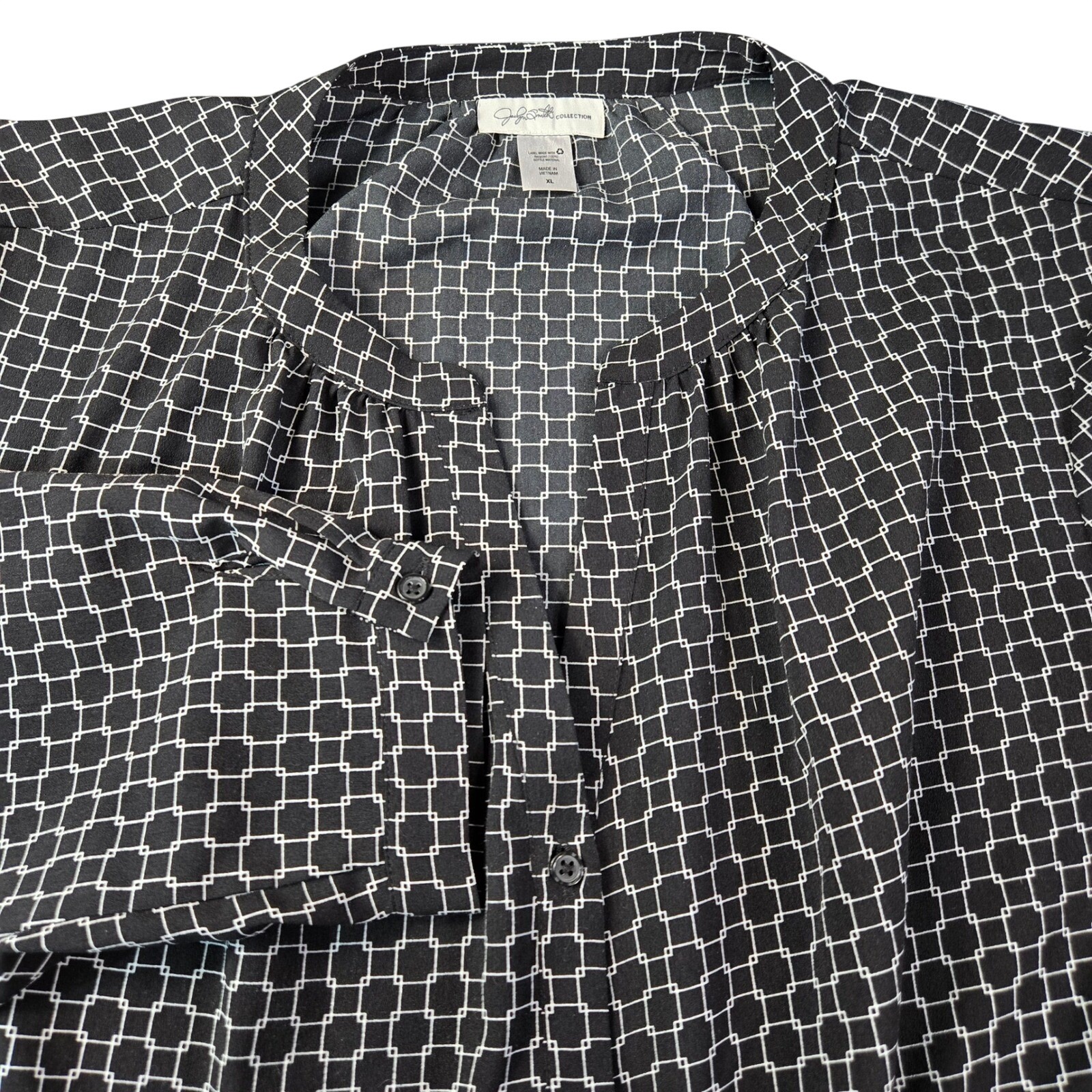 Jaclyn Smith Collection Women's Xl Black White Geometric Grid Button Down Blouse